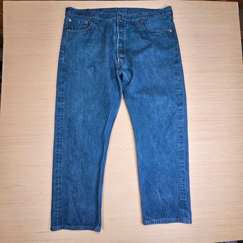 Levi's 501 Jeans Mens 44x32 Fit 42x29 Blue Straight Leg Button Fly Denim READ